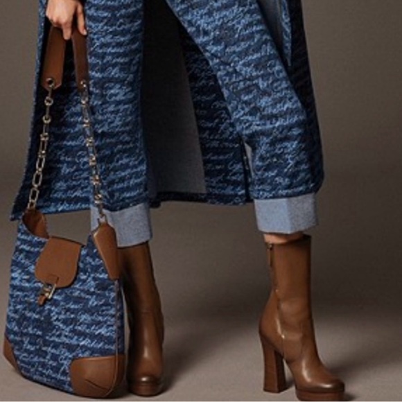 Beautiful Michael Kors Collection Emmy Burnished Calf Leather Platform Boot. NEW - Picture 2 of 5